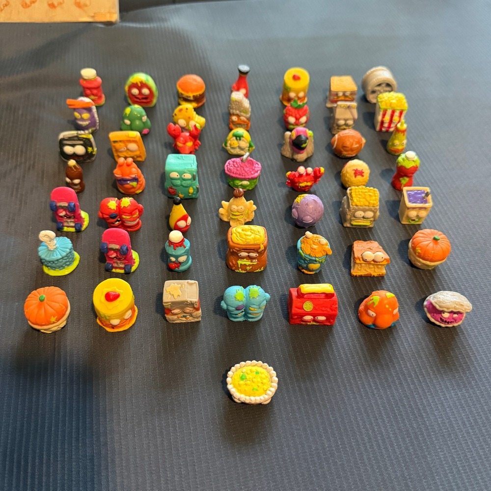 Moose Toys Trash Pack Trashies Lot of 50 Mixed Series Mini Figures Grossery Gang